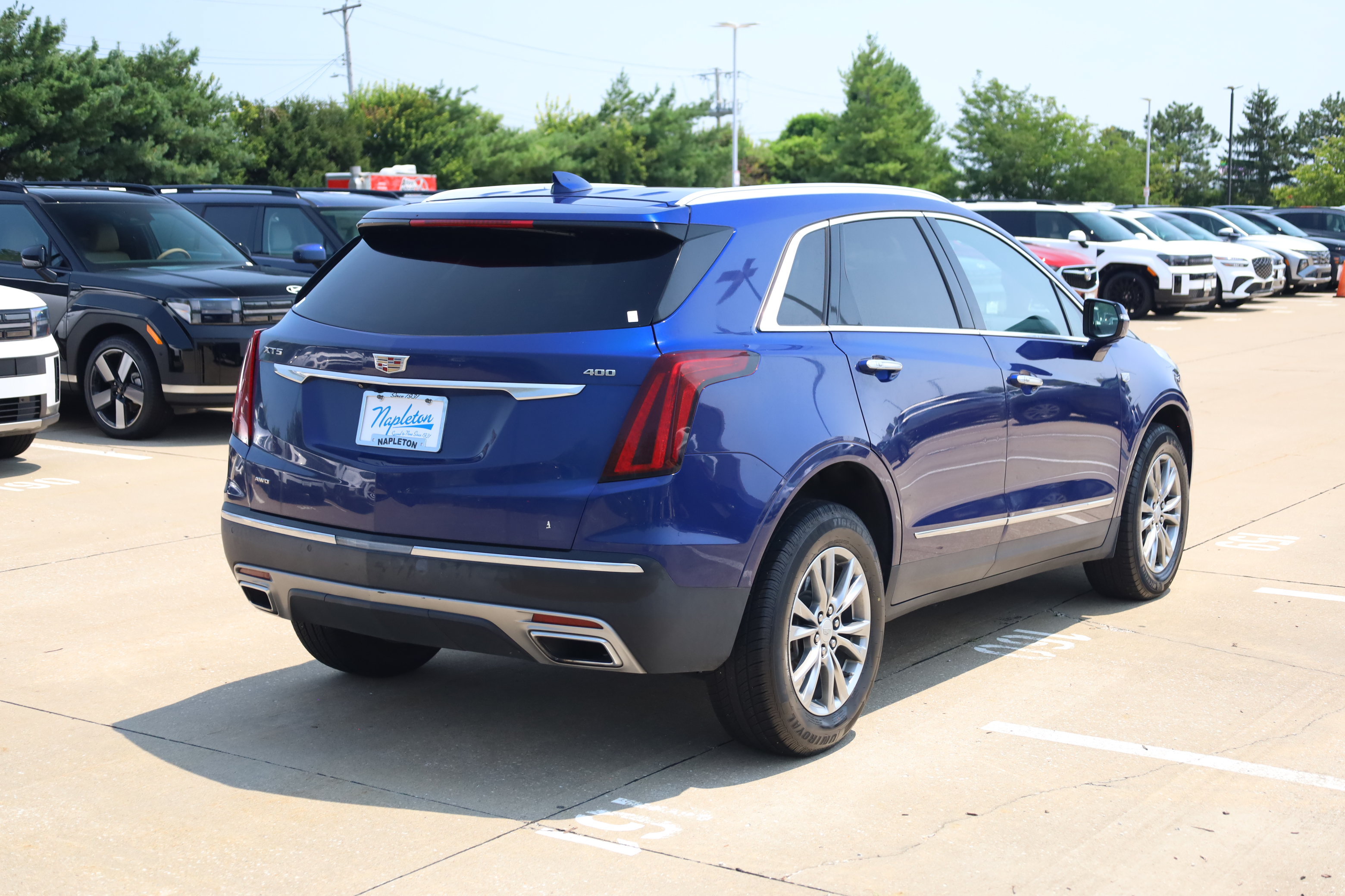 Used 2023 Cadillac XT5 Premium Luxury AWD/4WD image 4