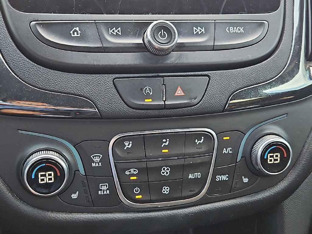 Used 2023 Chevrolet Equinox RS FWD image 27