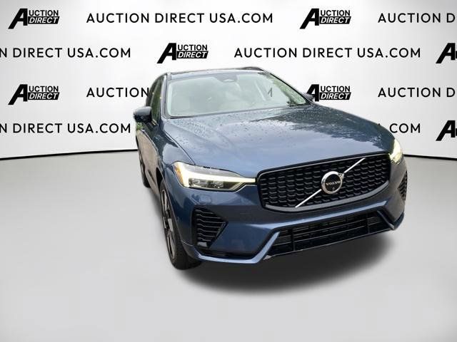 Used 2024 Volvo XC60 T8 Plus w/ Protection Package Premier AWD/4WD image 5