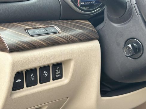 Used 2018 Nissan Maxima Platinum image 24