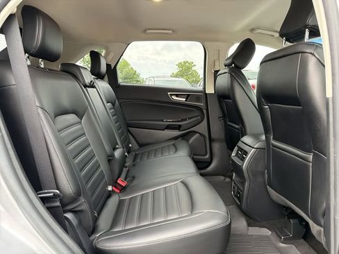 Used 2020 Ford Edge SEL w/ Convenience Package FWD image 18