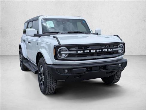 New 2026 Ford Bronco Outer Banks AWD/4WD image 6