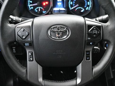 Used 2021 Toyota Tacoma TRD Off-Road AWD/4WD image 6