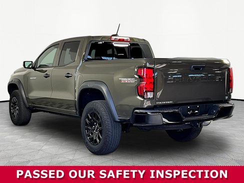 Used 2024 Chevrolet Colorado Trail Boss w/ Advanced Trailering Package AWD/4WD image 4