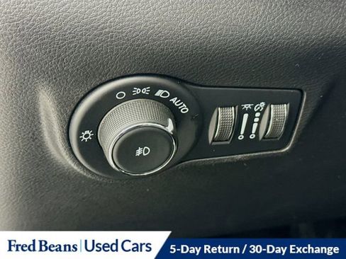 Used 2022 Jeep Compass Limited w/ Elite Group image 12