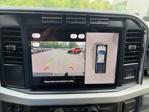 Used 2024 Ford F350 XLT w/ XLT Premium Package AWD/4WD image 22