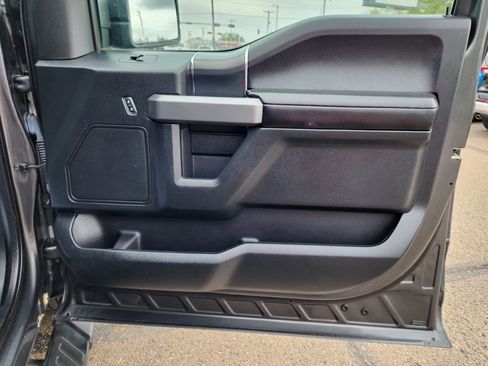 Used 2018 Ford F150 XLT w/ Equipment Group 302A Luxury AWD/4WD image 8