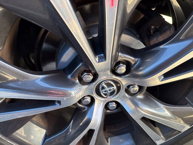 Used 2016 Toyota Highlander XLE AWD/4WD image 6