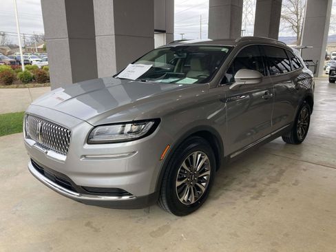 Certified 2021 Lincoln Nautilus Standard w/ Equipment Group 101A image 8