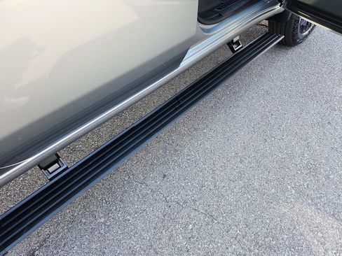 Certified 2025 GMC Sierra 2500 Denali Ultimate image 8