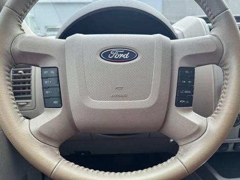 Used 2009 Ford Escape XLT AWD/4WD image 23