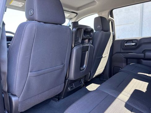 Used 2023 Chevrolet Silverado 1500 Custom image 18