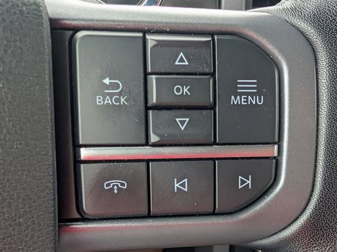 Used 2023 Ford F150 Lariat w/ Trailer Tow Package image 24