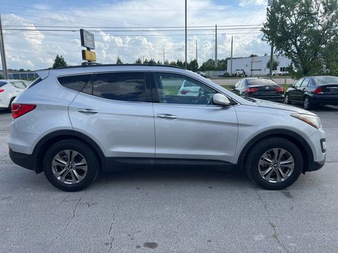 Used 2016 Hyundai Santa Fe Sport w/ Option Group 02 FWD image 5