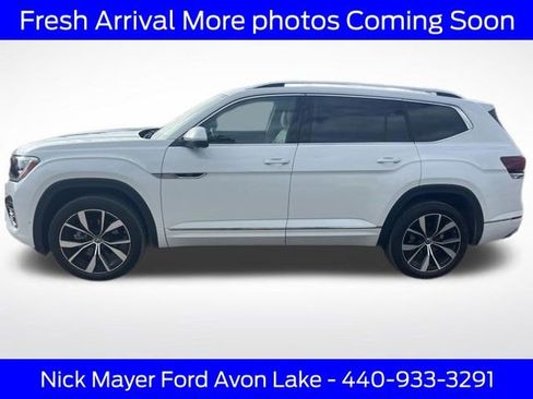 Used 2025 Volkswagen Atlas SEL Premium R-Line image 4