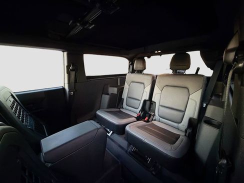 Used 2024 Ford Bronco Black Diamond image 22