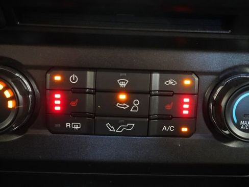 Used 2018 Ford F150 XLT w/ Equipment Group 302A Luxury AWD/4WD image 36