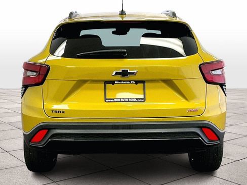 Used 2024 Chevrolet Trax RS w/ Driver Confidence Package image 4