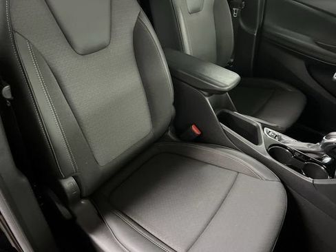 Certified 2023 Buick Encore GX Preferred FWD image 26