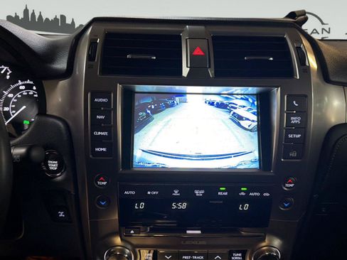 Used 2015 Lexus GX 460 w/ Premium Package AWD/4WD image 18