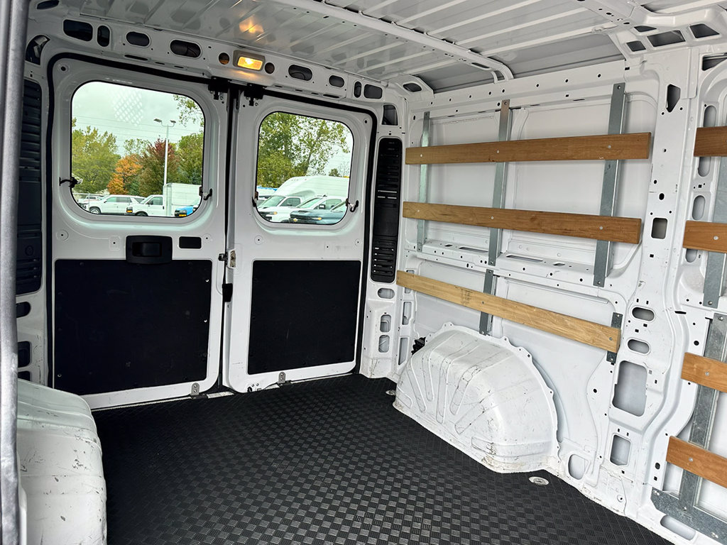 Used 2025 RAM ProMaster 2500 w/ U-Haul Equipment Group FWD image 22
