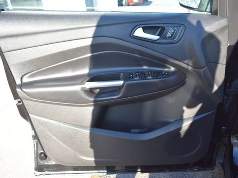 Used 2019 Ford Escape SEL AWD/4WD image 18
