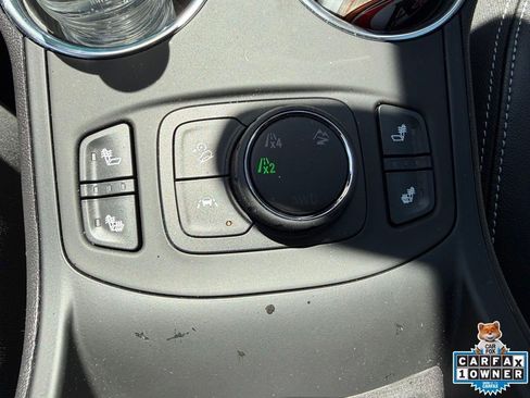 Used 2024 GMC Terrain SLT w/ Elevation Edition AWD/4WD image 15