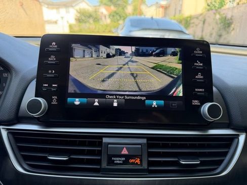 Used 2021 Honda Accord EX-L image 31
