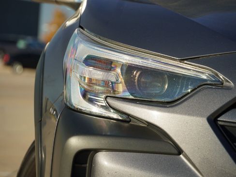 Used 2023 Subaru Outback Touring XT image 2