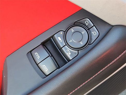 Used 2023 Chevrolet Camaro LT w/ Technology Package image 22