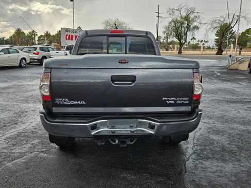 Used 2015 Toyota Tacoma PreRunner image 4