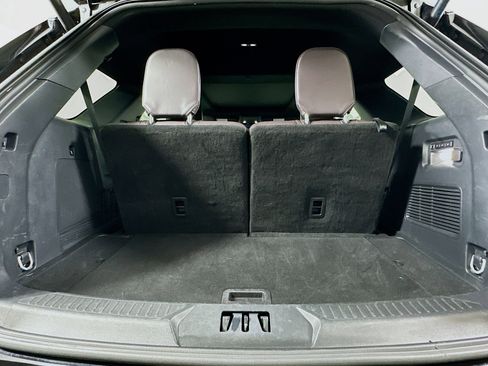 Used 2025 Ford Explorer Platinum w/ LUX Leather Package image 31