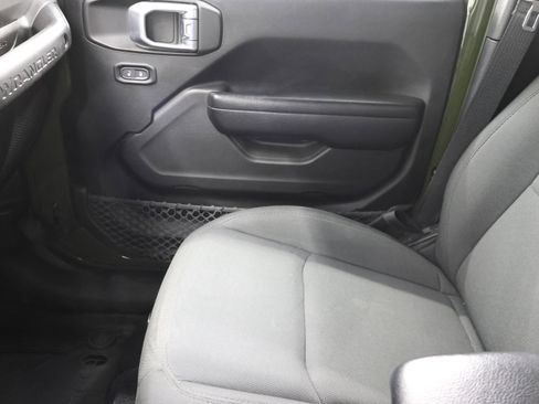 Used 2021 Jeep Wrangler Unlimited Sport AWD/4WD image 12