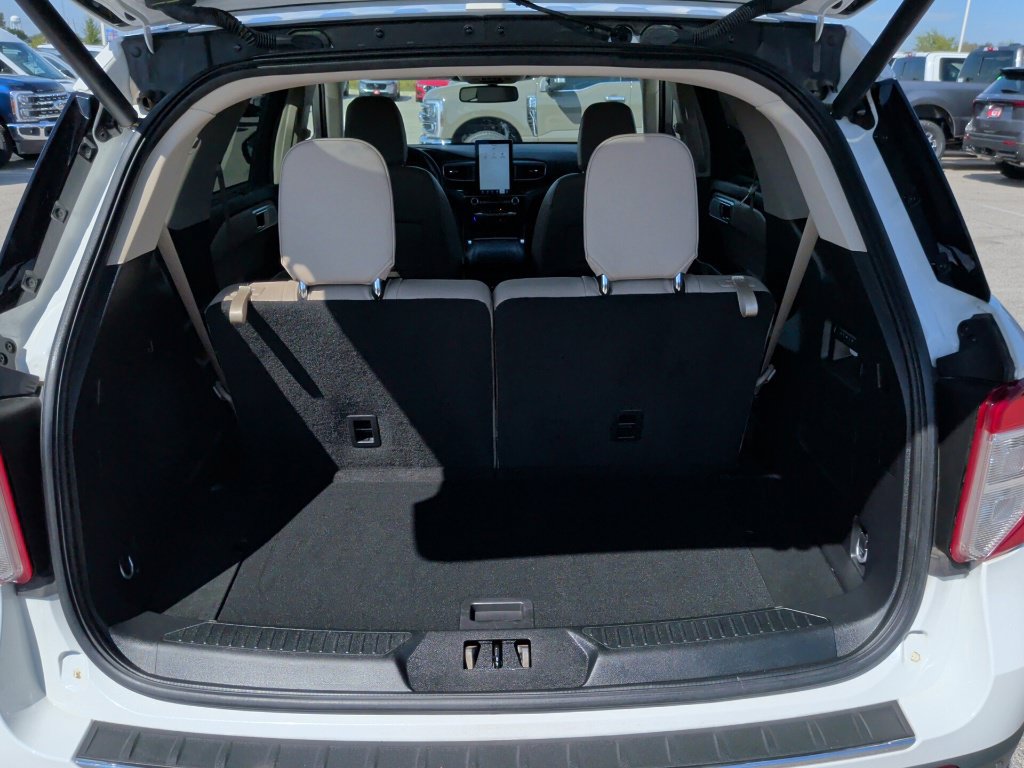 Used 2023 Ford Explorer Limited w/ Limited Technology Package RWD image 42