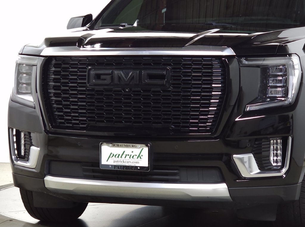 Used 2023 GMC Yukon Denali w/ LPO, Floor Liner Package AWD/4WD image 3