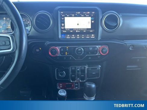 Used 2022 Jeep Wrangler Unlimited Rubicon w/ Cold Weather Group image 30