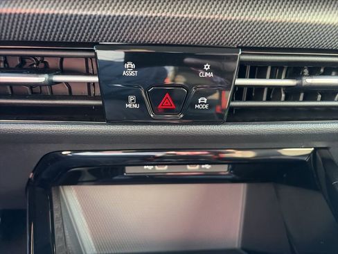 Certified 2025 Volkswagen GTI SE image 18