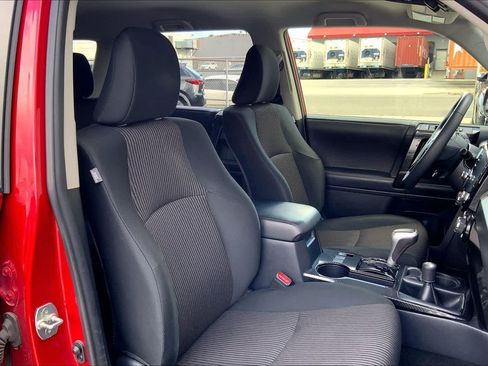 Used 2024 Toyota 4Runner TRD Off-Road AWD/4WD image 13