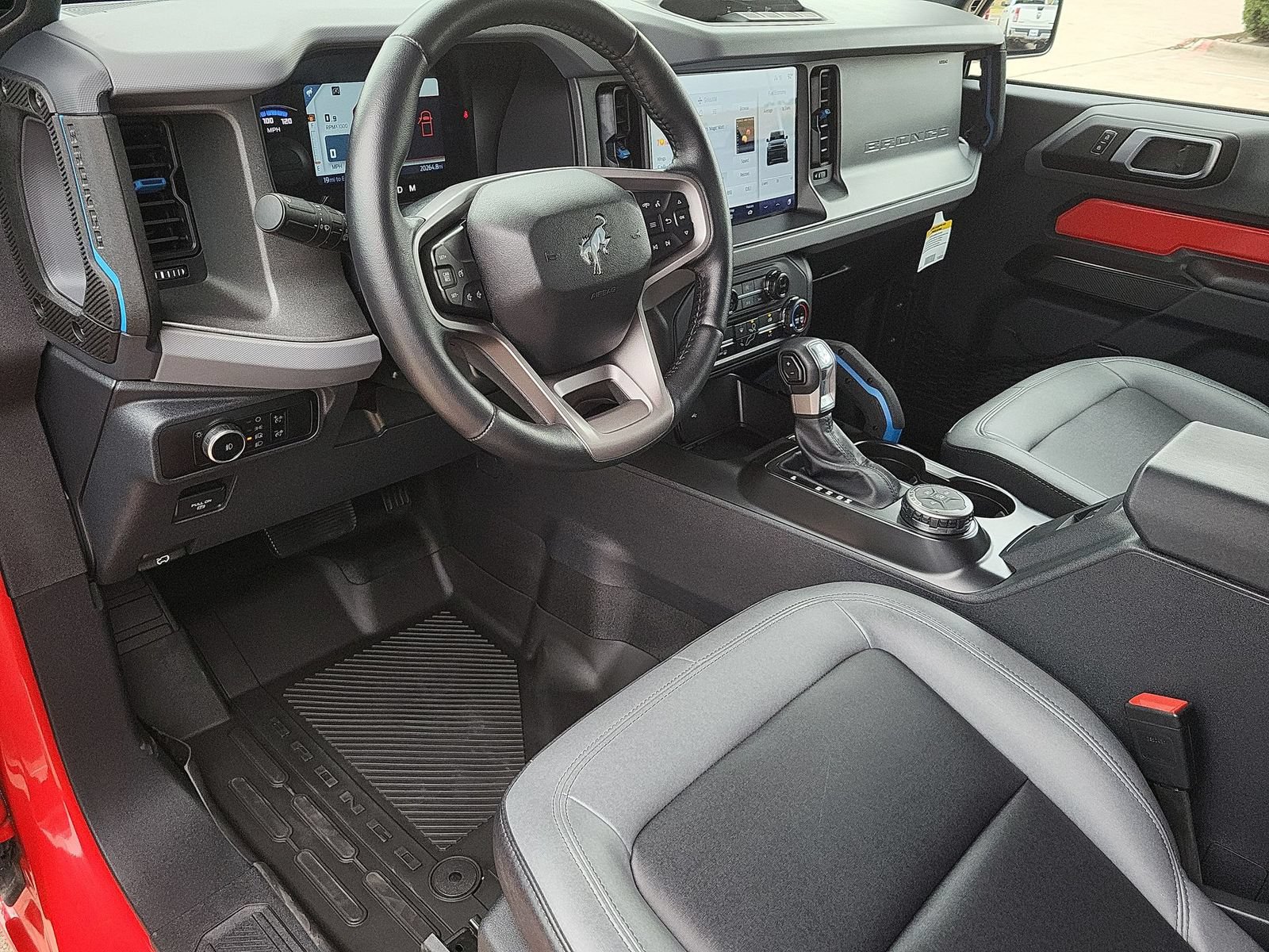 Used 2024 Ford Bronco Black Diamond AWD/4WD image 10