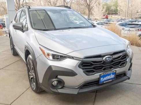 Used 2024 Subaru Crosstrek 2.0i Premium image 2