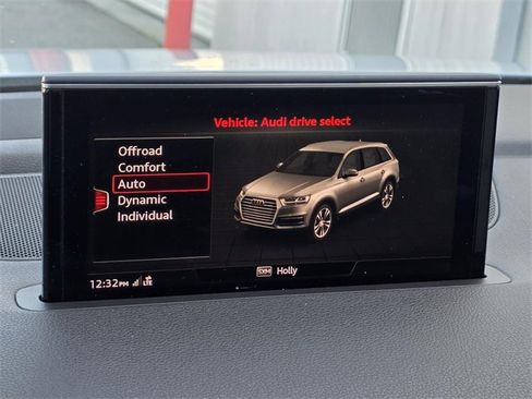 Used 2018 Audi Q7 3.0T Prestige image 23