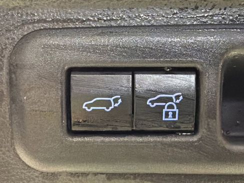 Used 2024 Toyota Sequoia Limited w/ Tow Technology Package image 20