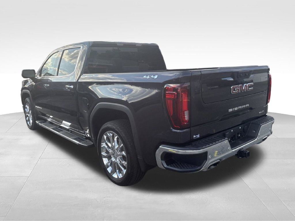 Used 2024 GMC Sierra 1500 SLT w/ SLT Premium Plus Package AWD/4WD image 3