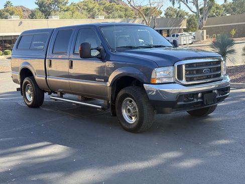 Used 2004 Ford F250 Lariat image 2