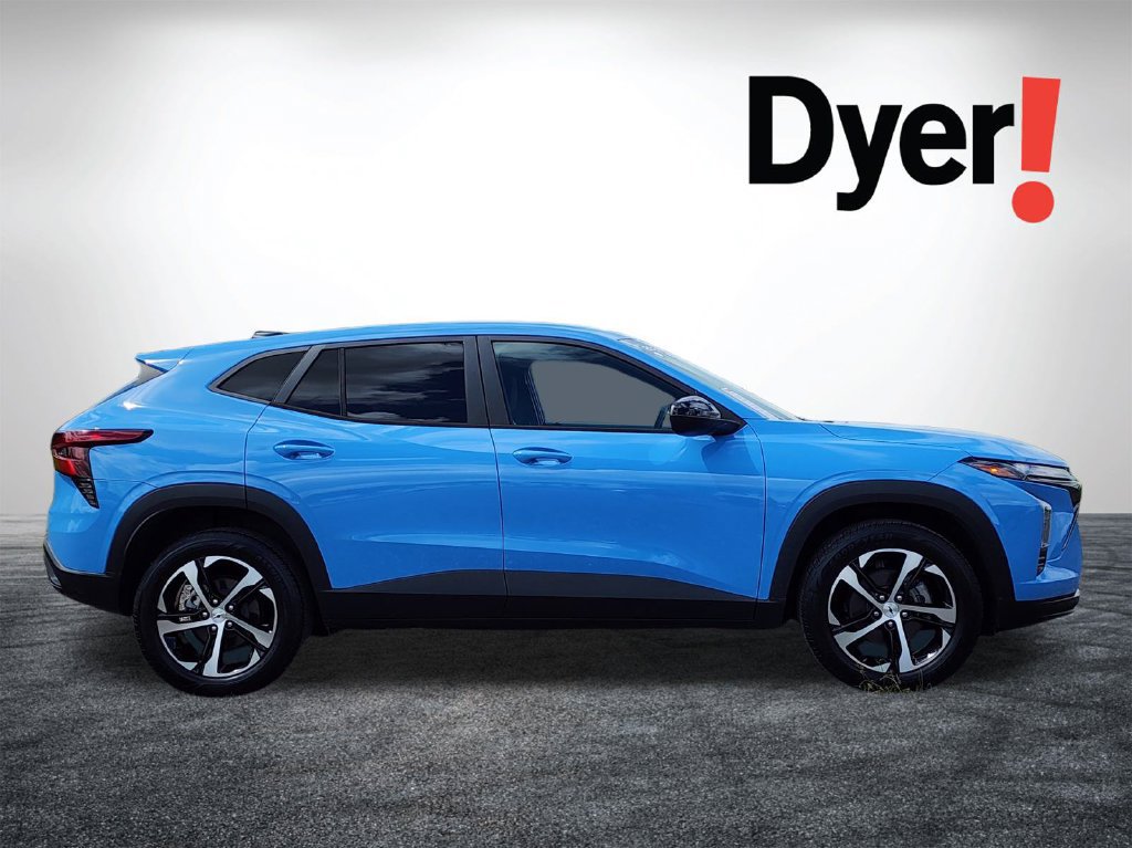 Certified 2024 Chevrolet Trax RS w/ Driver Confidence Package FWD image 3