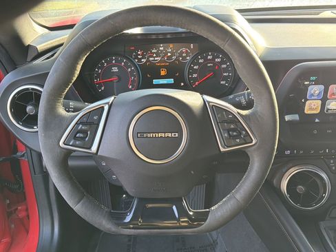 Used 2018 Chevrolet Camaro LT RWD image 24