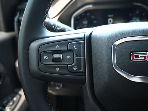 Used 2025 GMC Sierra 2500 AT4 w/ AT4 Premium Plus Package image 30