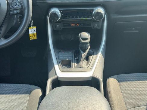 Used 2022 Toyota RAV4 LE w/ Carpet Mat Package (TMS) AWD/4WD image 21