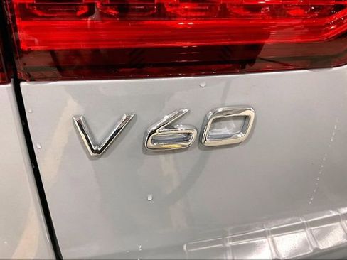 New 2026 Volvo V60 B5 Cross Country Plus w/ Climate Package AWD/4WD image 10