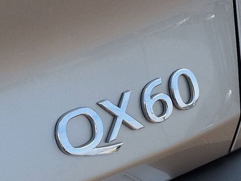 Used 2024 INFINITI QX60 Luxe AWD/4WD image 12